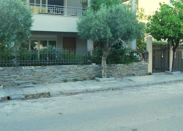 Affordable Luxury Garden Apartment